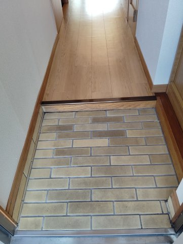 サンプレイス【玄関】