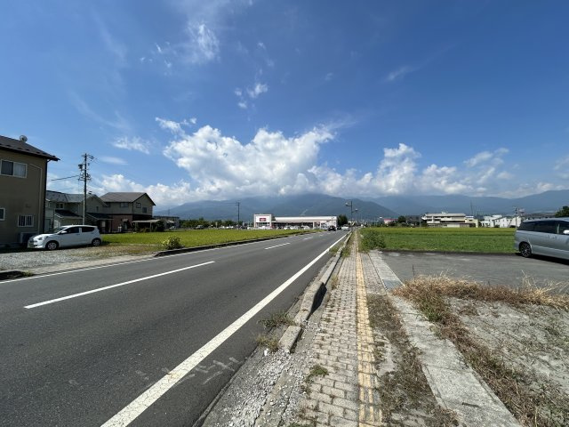 伊那市境土地【外観】南側道路