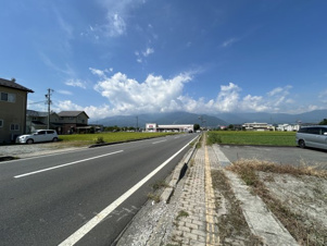 伊那市境土地【外観】南側道路