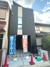右京区嵯峨中又町【外観】駐車1台可能です（サイズ制限有）
