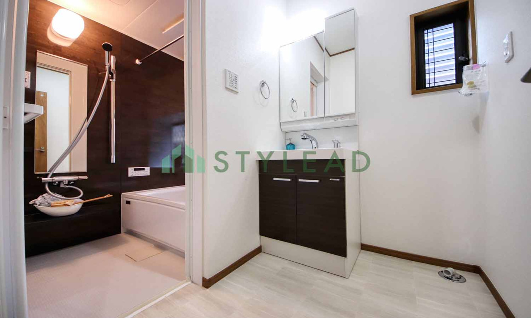 横浜市戸塚区前田町の中古一戸建【独立洗面台】