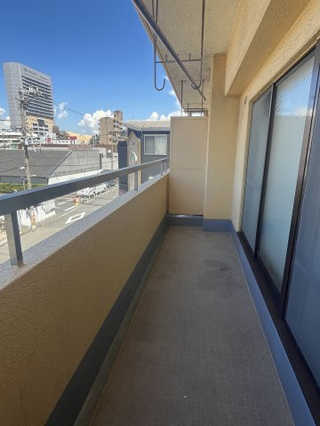 メゾン南加賀屋 【バルコニー】広々バルコニーです。