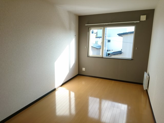 ＴＯＷＮ東２南２５【寝室】