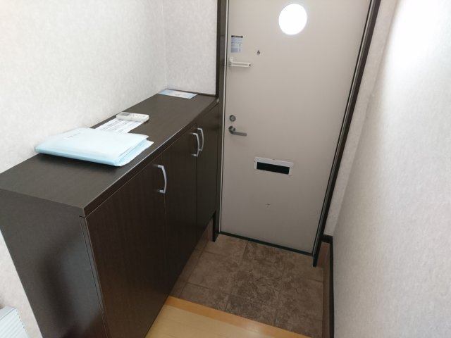 ＴＯＷＮ東２南２５【玄関】