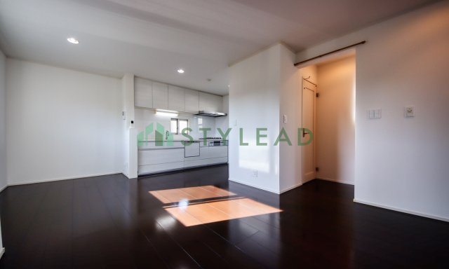 川崎市川崎区元木２丁目の中古一戸建【居間・リビング】