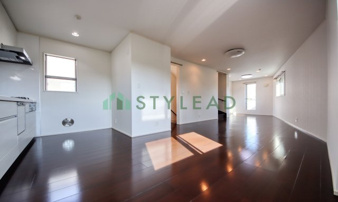 川崎市川崎区元木２丁目の中古一戸建【居間・リビング】