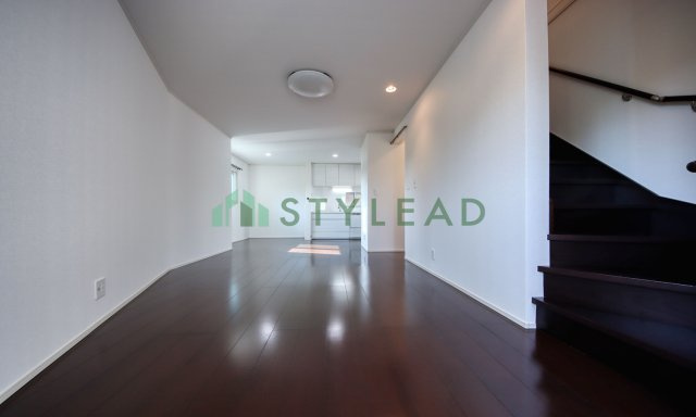 川崎市川崎区元木２丁目の中古一戸建【居間・リビング】