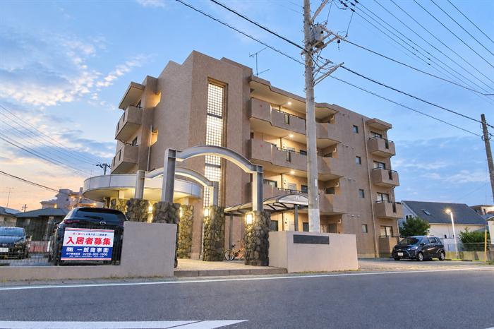 鉄筋コンクリート造のマンションです！