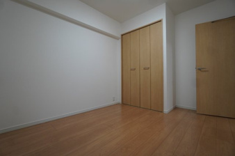 ライオンズマンション西川口第5【寝室】