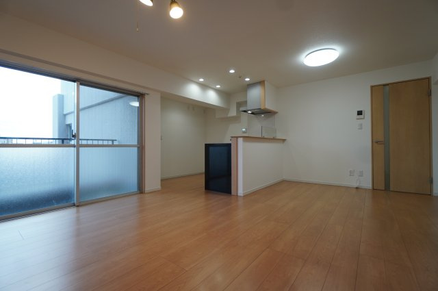 ライオンズマンション西川口第5【居間・リビング】