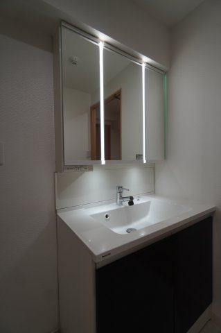 ライオンズマンション西川口第5【独立洗面台】