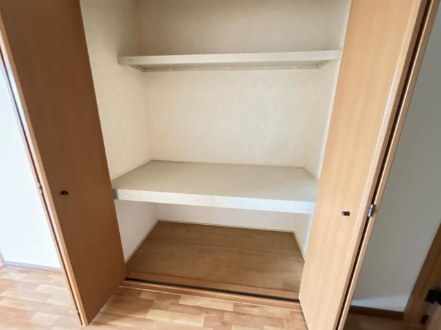 メゾン・ハピネス【収納】リビング収納