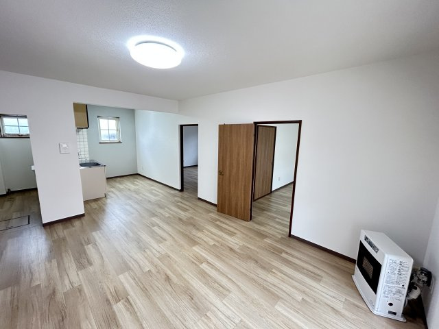 ラッキーストーリッジⅡ【居間・リビング】