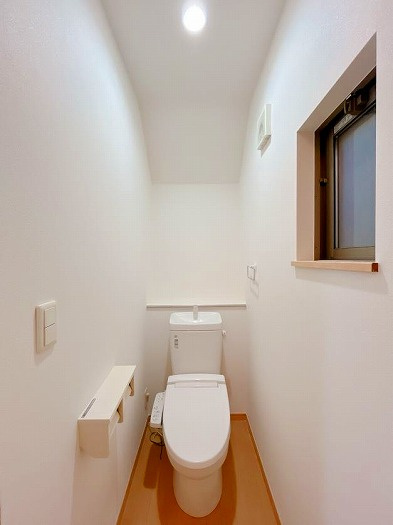 清須市朝日五条　中古戸建【トイレ】