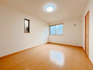 清須市朝日五条　中古戸建【洋室】