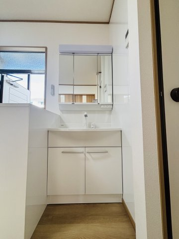 スプリングヒルズ【独立洗面台】