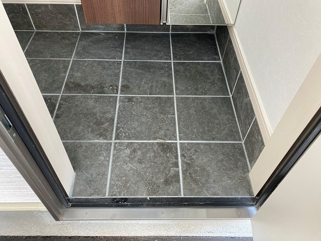 グランディール大通【玄関】