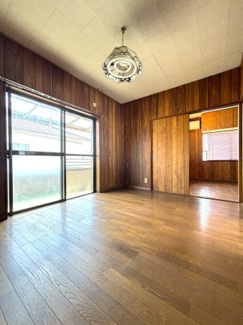 6帖の洋室は、お子様のお部屋や主寝室、来客時の宿泊室、趣味のお部屋としてもご利用いただけます♪