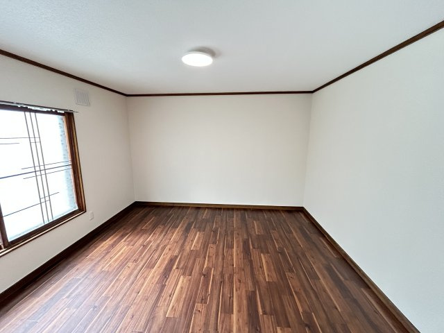 Ｍ西１８南２貸家【寝室】