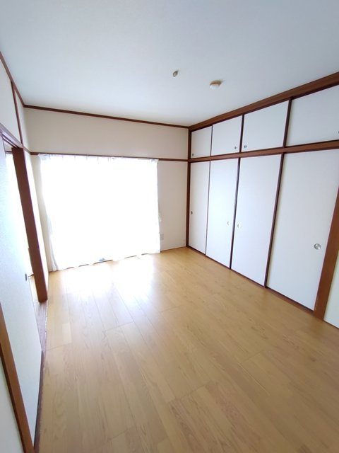 ファミール若松【洋室】洋室