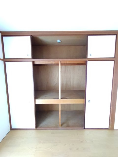 ファミール若松【収納】収納