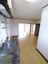 ファミール若松【居間・リビング】