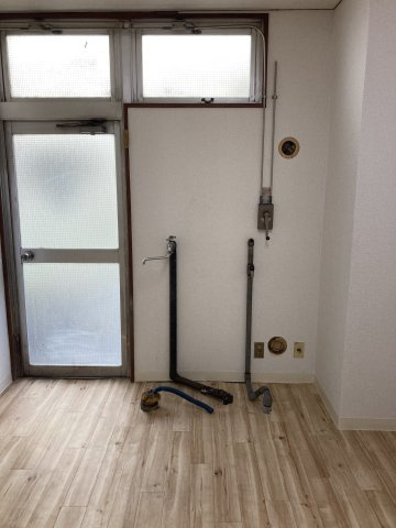 シャルパンティエ・ヴィル水戸【玄関】