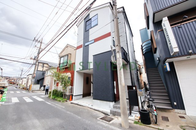 横浜市鶴見区東寺尾２丁目の新築一戸建【外観】