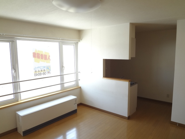 アルバータ２１５【居間・リビング】