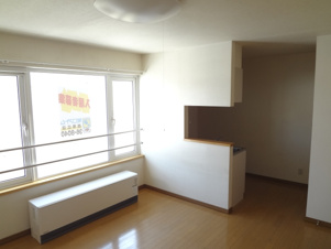 アルバータ２１５【居間・リビング】