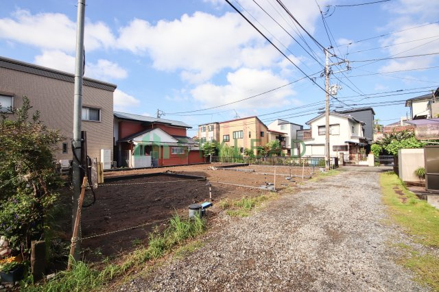 鎌倉市大船４丁目の新築一戸建【前面道路含む現地写真】