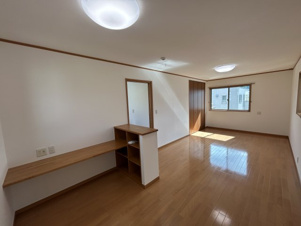 伊那市山寺中古住宅【洋室】