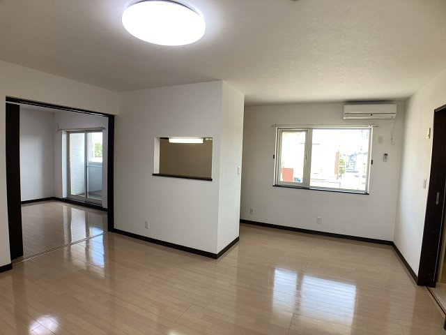 Ｒｉｖｉｅｒｅ（リヴィエール）【居間・リビング】