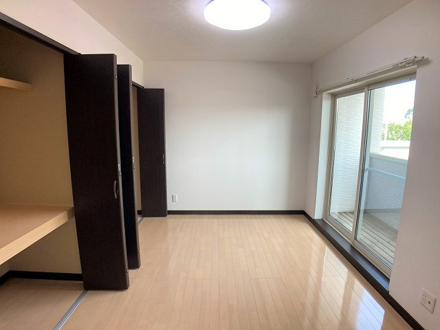 Ｒｉｖｉｅｒｅ（リヴィエール）【寝室】