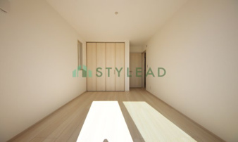 横浜市中区山元町３丁目の新築一戸建【洋室】