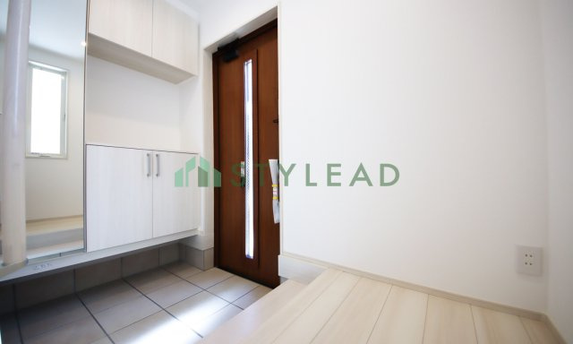 横浜市中区山元町３丁目の新築一戸建【玄関】