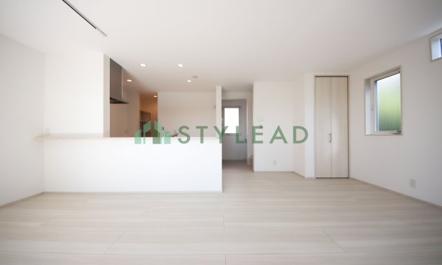 横浜市中区山元町３丁目の新築一戸建【居間・リビング】