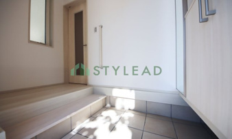 横浜市中区山元町３丁目の新築一戸建【玄関】