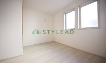 横浜市中区山元町３丁目の新築一戸建【洋室】