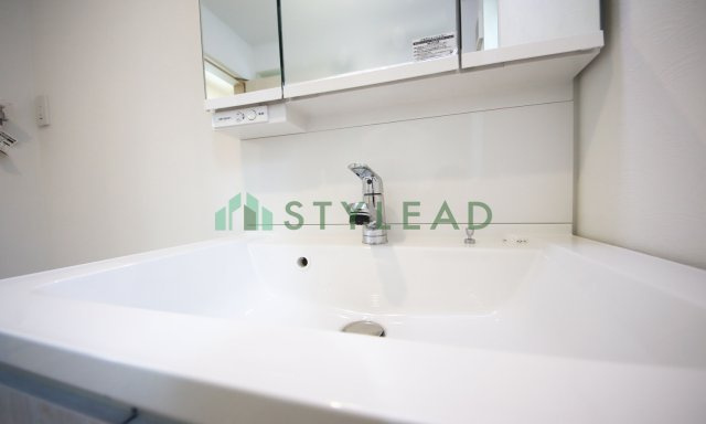 横浜市中区山元町３丁目の新築一戸建【洗面所】