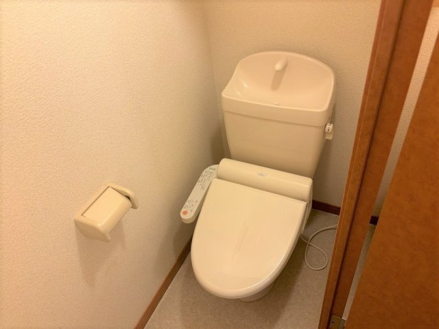 レオパレス小春【その他】温水洗浄便座完備