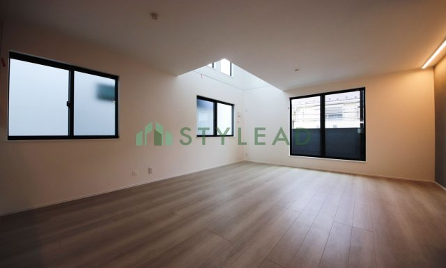 横浜市保土ケ谷区仏向西の新築一戸建【居間・リビング】