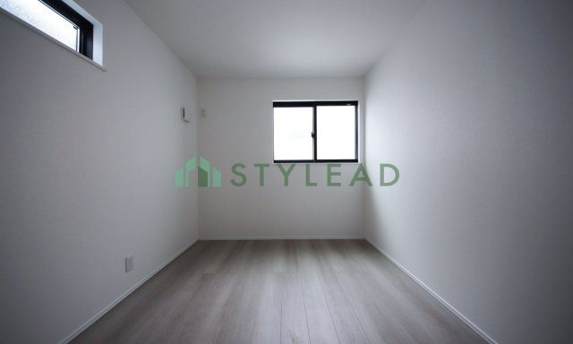 横浜市保土ケ谷区仏向西の新築一戸建【洋室】