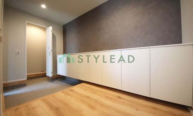 横浜市保土ケ谷区峰岡町２丁目の新築一戸建【玄関】