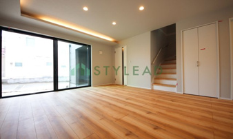 横浜市保土ケ谷区峰岡町２丁目の新築一戸建【居間・リビング】