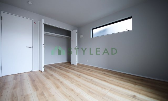 横浜市保土ケ谷区峰岡町２丁目の新築一戸建【洋室】