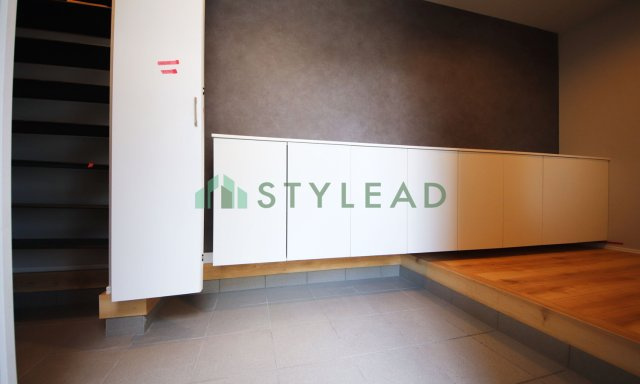 横浜市保土ケ谷区峰岡町２丁目の新築一戸建【玄関】