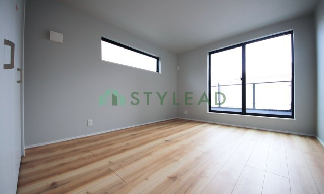 横浜市保土ケ谷区峰岡町２丁目の新築一戸建【洋室】