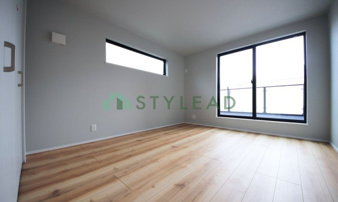 横浜市保土ケ谷区峰岡町２丁目の新築一戸建【洋室】