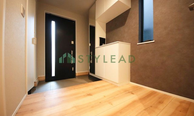 横浜市保土ケ谷区峰岡町２丁目の新築一戸建【玄関】